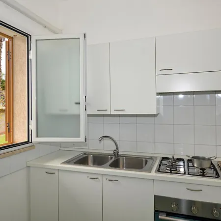 Holiday home Lovely In With Outdoor Swimming Pool *