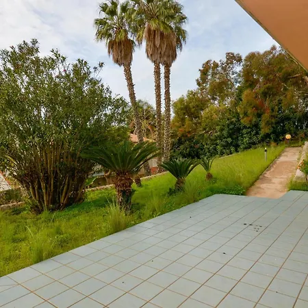 Holiday home Lovely In With Outdoor Swimming Pool Ragusa